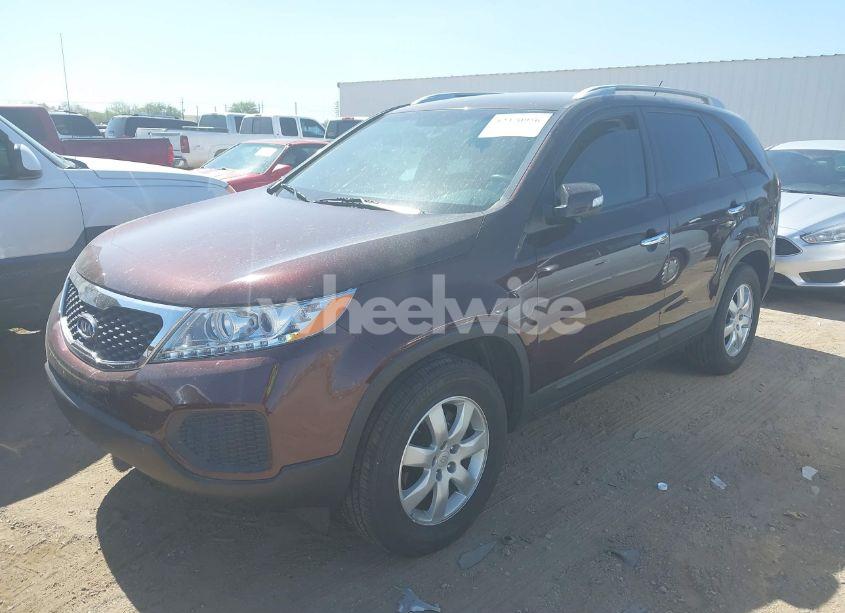 Photo 2 of 2011 Kia Sorento LX V6 (VIN 5XYKT4A2XBG125303)