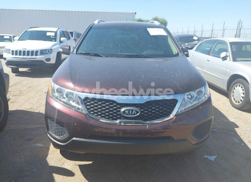 Photo 6 of 2011 Kia Sorento LX V6 (VIN 5XYKT4A2XBG125303)