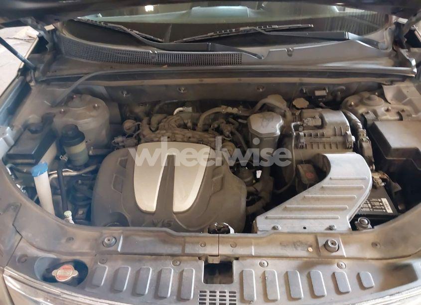 Photo 10 of 2012 Kia Sorento LX V6 (VIN 5XYKT4A2XCG255518)