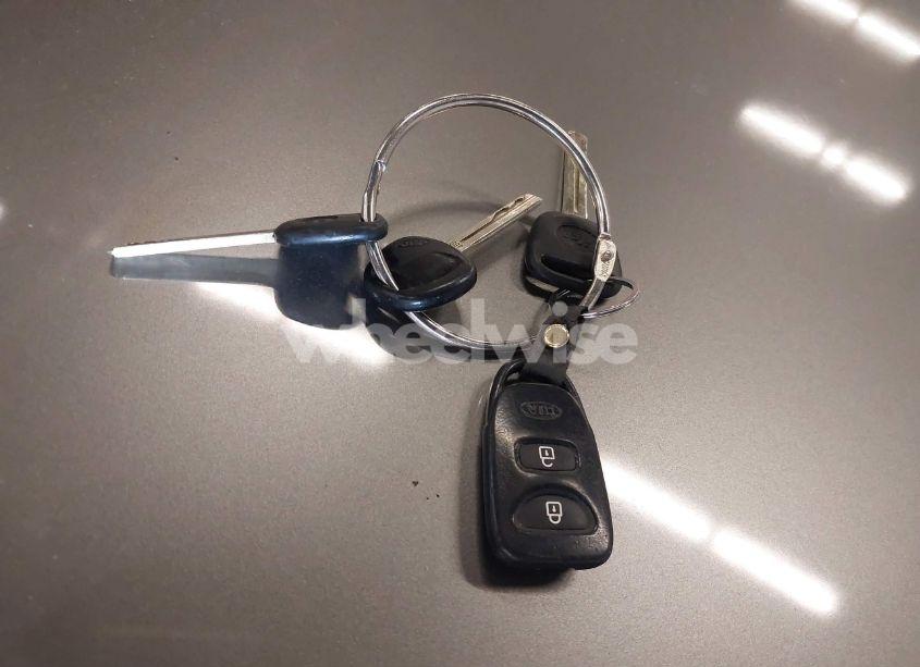 Photo 11 of 2012 Kia Sorento LX V6 (VIN 5XYKT4A2XCG255518)