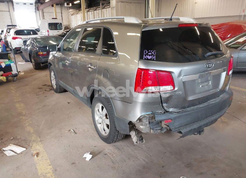 Photo 3 of 2012 Kia Sorento LX V6 (VIN 5XYKT4A2XCG255518)