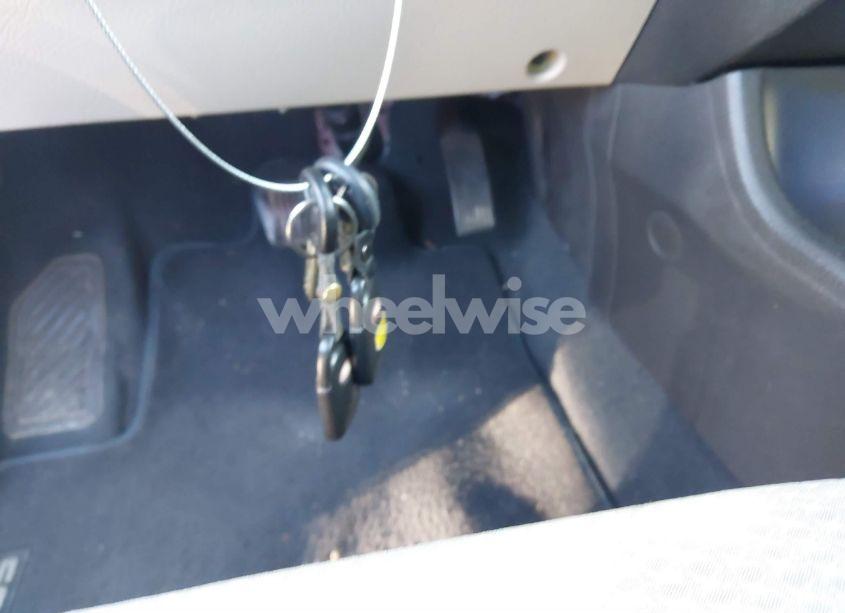 Photo 11 of 2013 Kia Sorento LX V6 (VIN 5XYKT4A2XDG337427)