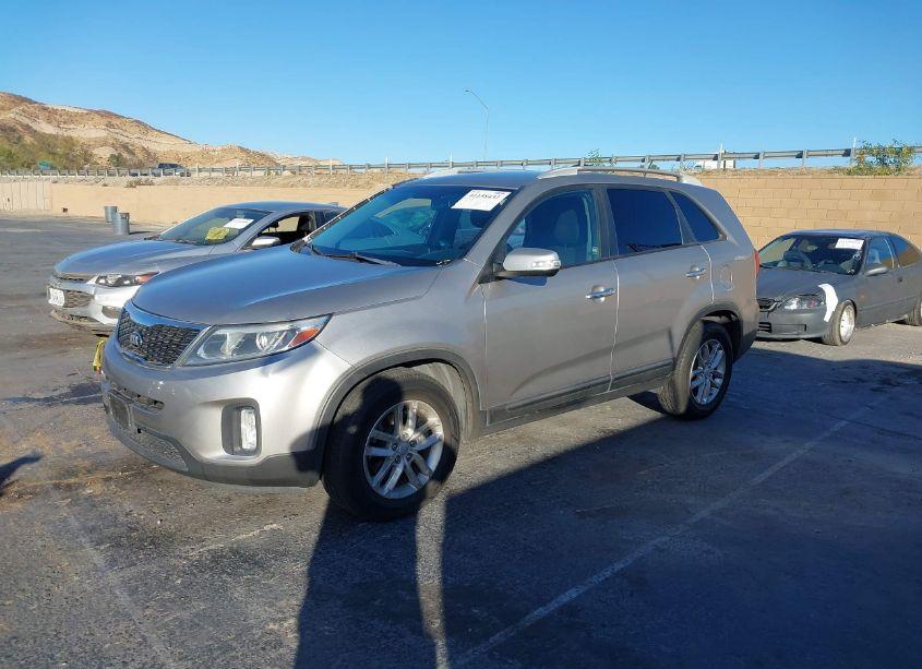 Photo 15 of 2015 Kia Sorento LX (VIN 5XYKT4A60FG624989)