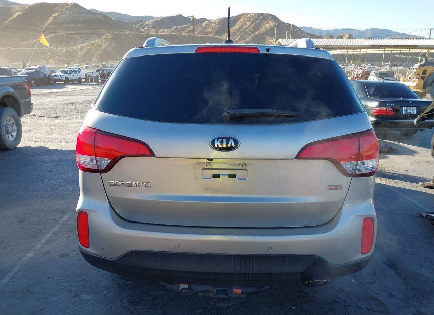 Photo 17 of 2015 Kia Sorento LX (VIN 5XYKT4A60FG624989)