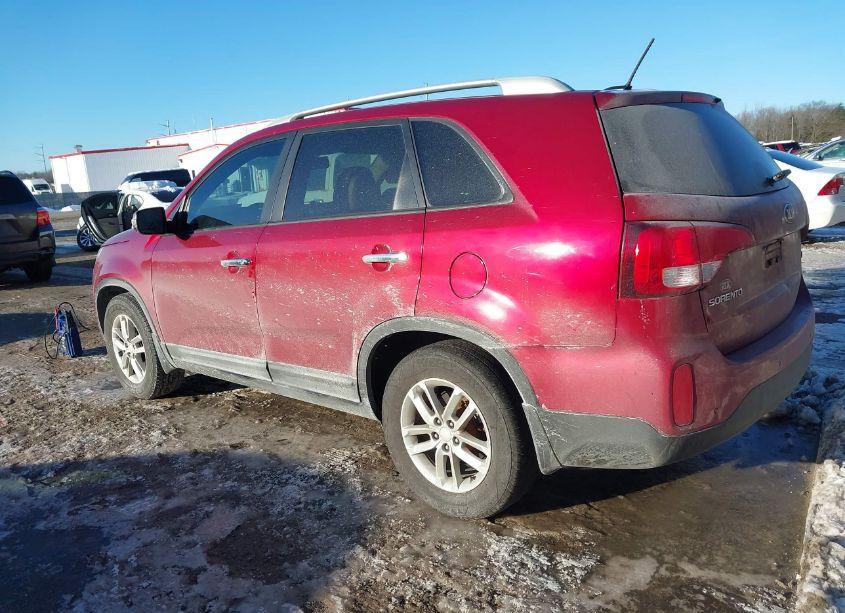 Photo 3 of 2015 Kia Sorento LX (VIN 5XYKT4A60FG626399)