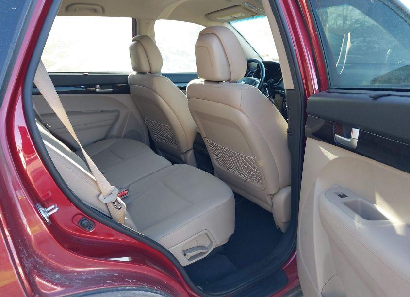 Photo 8 of 2015 Kia Sorento LX (VIN 5XYKT4A60FG626399)