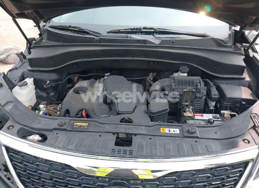 Photo 10 of 2015 Kia Sorento LX (VIN 5XYKT4A60FG649732)