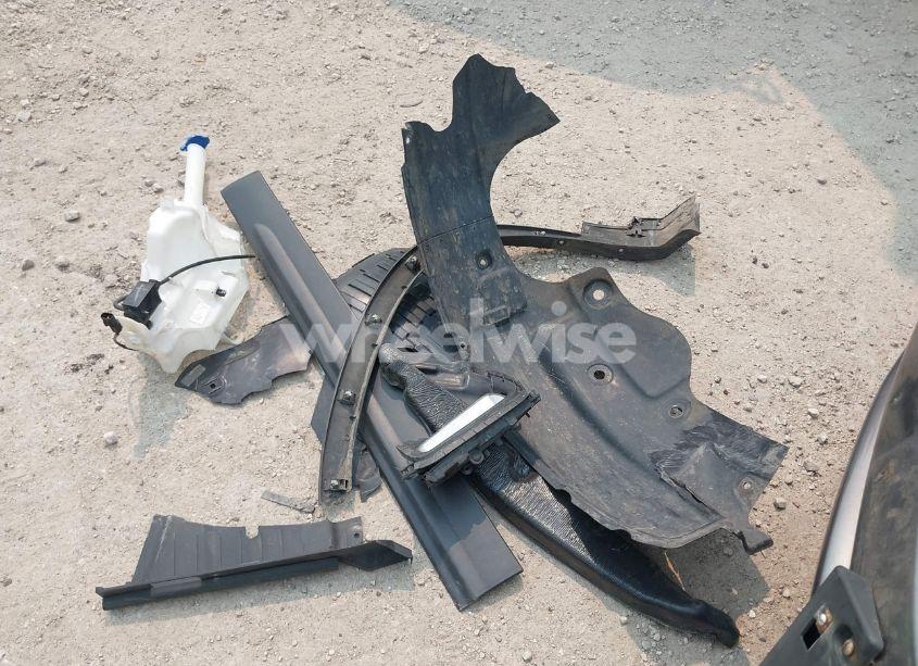 Photo 12 of 2015 Kia Sorento LX (VIN 5XYKT4A60FG649732)