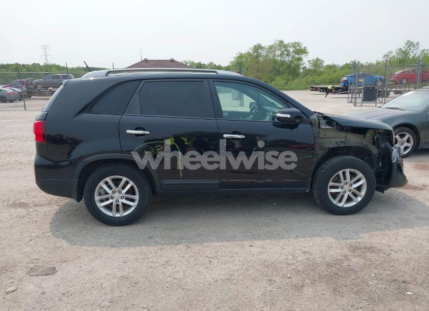 Photo 14 of 2015 Kia Sorento LX (VIN 5XYKT4A60FG649732)