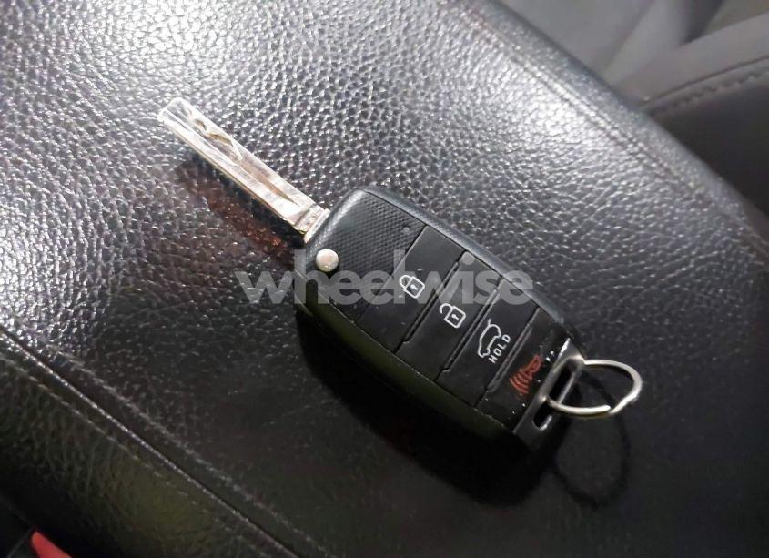 Photo 11 of 2015 Kia Sorento LX (VIN 5XYKT4A60FG653215)