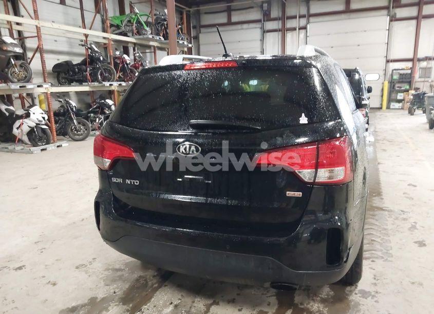 Photo 16 of 2015 Kia Sorento LX (VIN 5XYKT4A60FG653215)