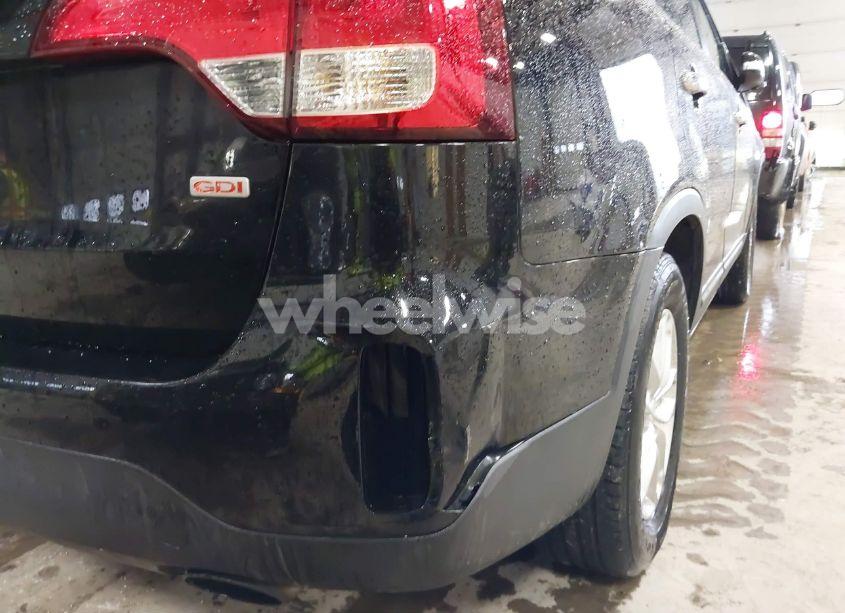 Photo 19 of 2015 Kia Sorento LX (VIN 5XYKT4A60FG653215)