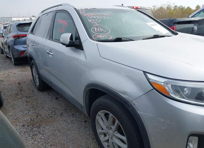 Photo 6 of 2014 Kia Sorento LX (VIN 5XYKT4A61EG491481)