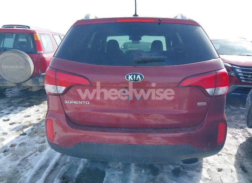 Photo 16 of 2015 Kia Sorento LX (VIN 5XYKT4A61FG575897)
