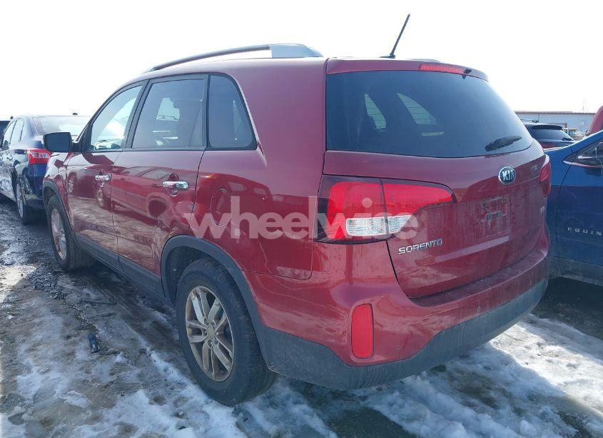 Photo 3 of 2015 Kia Sorento LX (VIN 5XYKT4A61FG575897)