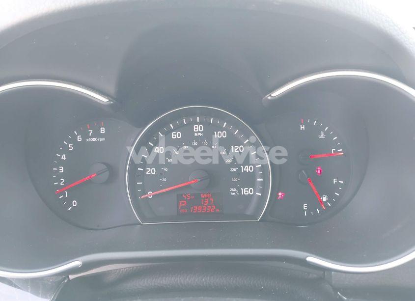 Photo 7 of 2015 Kia Sorento LX (VIN 5XYKT4A61FG575897)