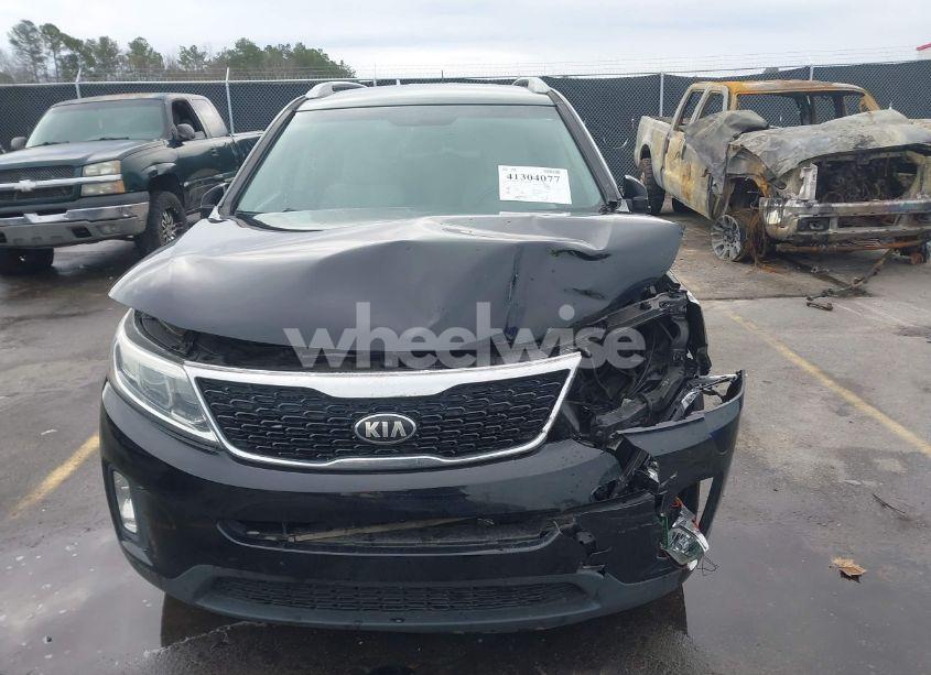 Photo 12 of 2015 Kia Sorento LX (VIN 5XYKT4A61FG577018)