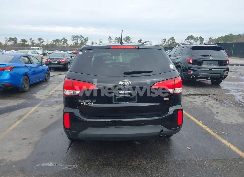 Photo 16 of 2015 Kia Sorento LX (VIN 5XYKT4A61FG577018)