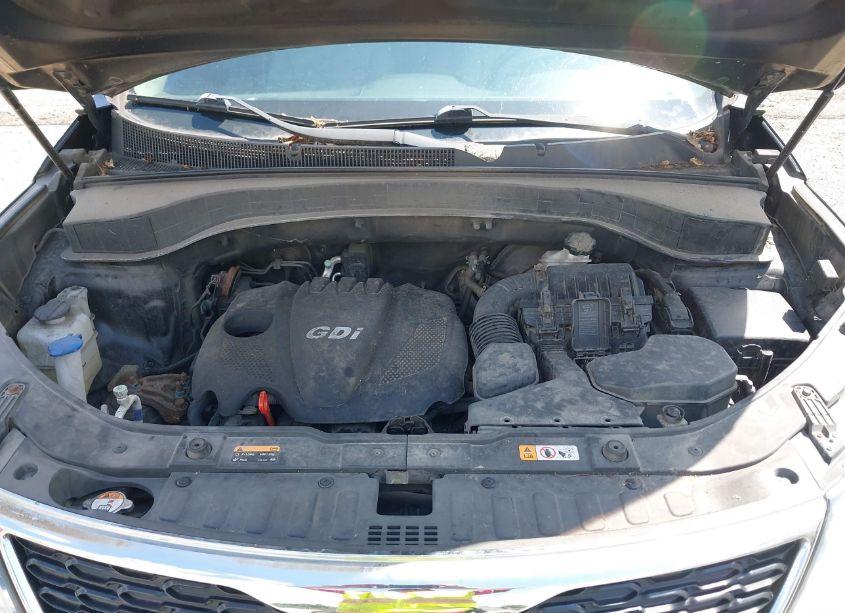 Photo 10 of 2015 Kia Sorento LX (VIN 5XYKT4A61FG630798)