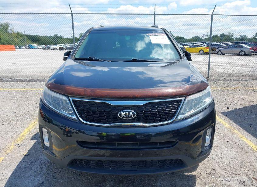 Photo 6 of 2015 Kia Sorento LX (VIN 5XYKT4A61FG630798)
