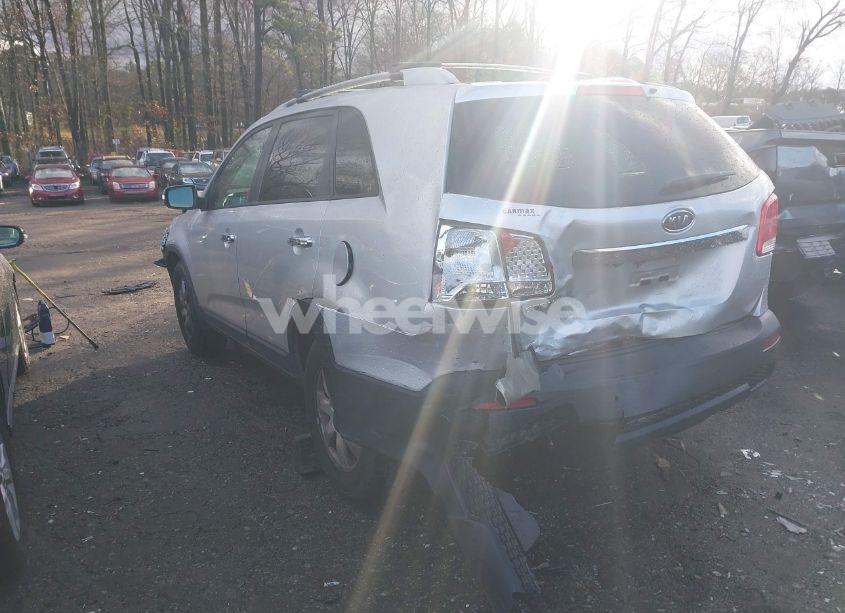 Photo 3 of 2012 Kia Sorento LX (VIN 5XYKT4A62CG228252)