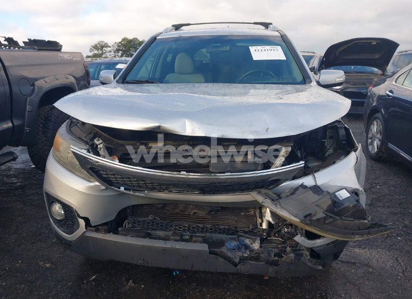 Photo 6 of 2012 Kia Sorento LX (VIN 5XYKT4A62CG228252)