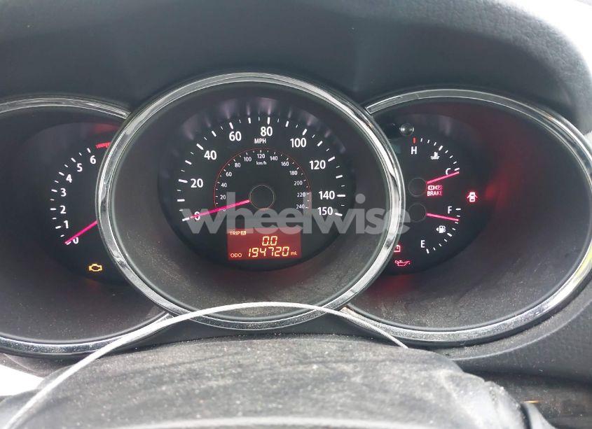 Photo 7 of 2012 Kia Sorento LX (VIN 5XYKT4A62CG228252)