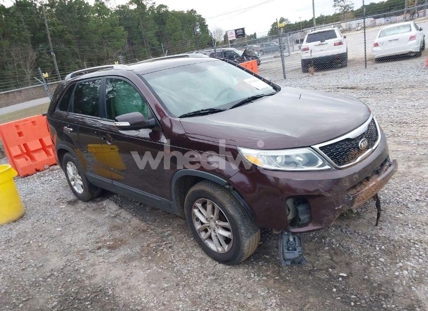 2014 Kia Sorento LX (VIN 5XYKT4A62EG436909) main photo