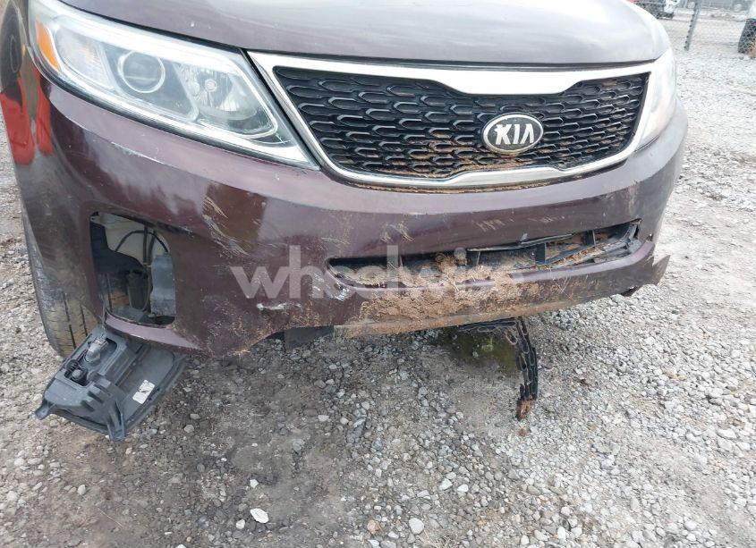 Photo 6 of 2014 Kia Sorento LX (VIN 5XYKT4A62EG436909)
