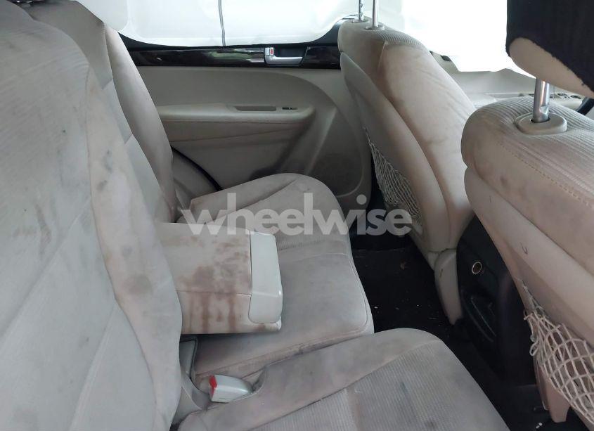 Photo 8 of 2014 Kia Sorento LX (VIN 5XYKT4A62EG436909)