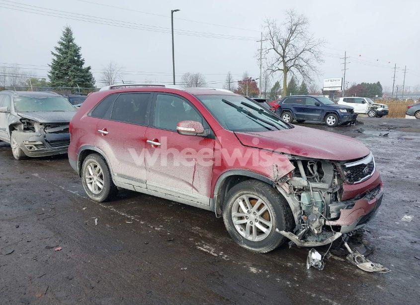2014 Kia Sorento LX (VIN 5XYKT4A62EG492994) main photo