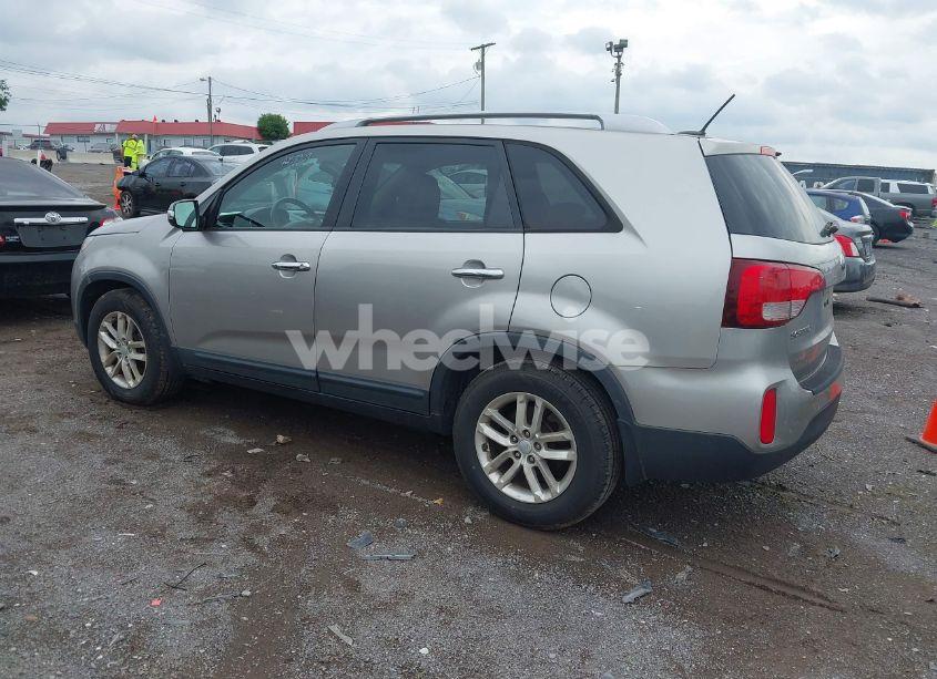 Photo 3 of 2014 Kia Sorento LX (VIN 5XYKT4A62EG540803)
