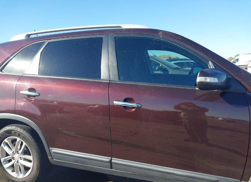 Photo 13 of 2015 Kia Sorento LX (VIN 5XYKT4A62FG622340)