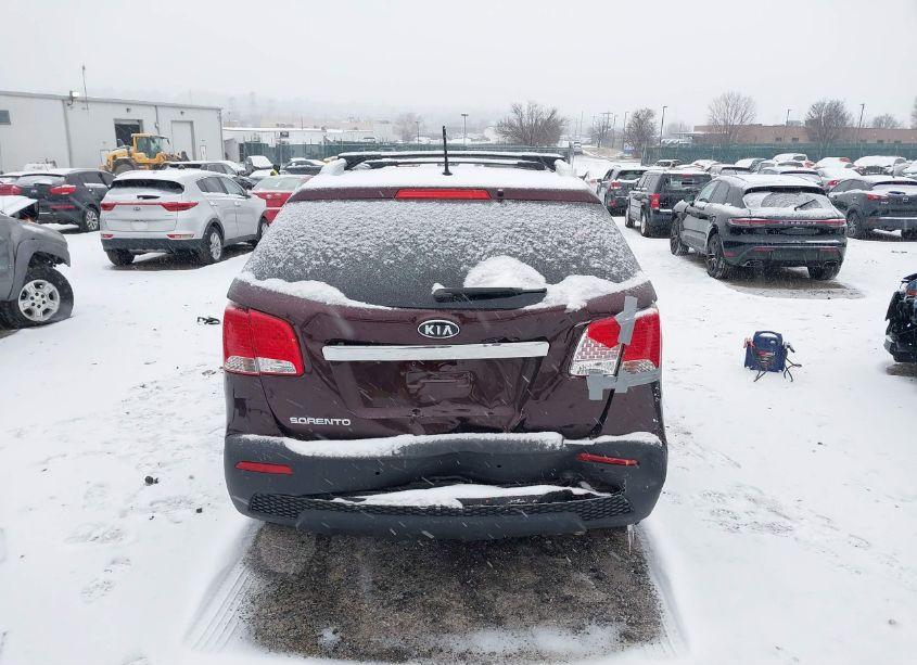 Photo 6 of 2013 Kia Sorento LX (VIN 5XYKT4A63DG316812)