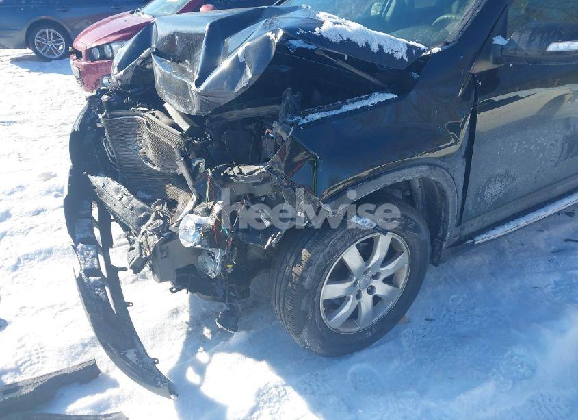 Photo 18 of 2013 Kia Sorento LX (VIN 5XYKT4A63DG351866)