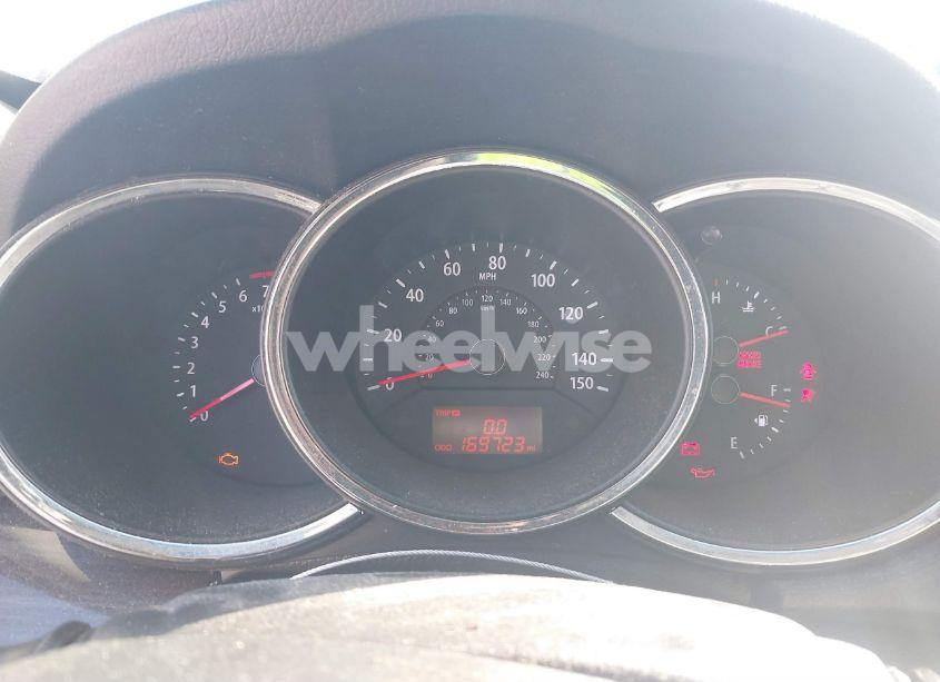 Photo 7 of 2013 Kia Sorento LX (VIN 5XYKT4A63DG351866)