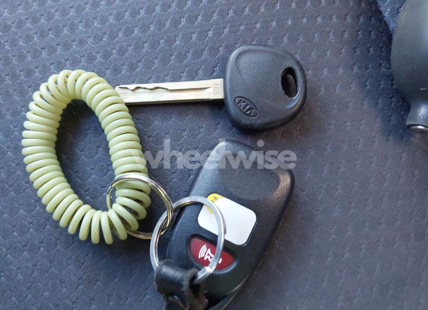 Photo 11 of 2013 Kia Sorento LX (VIN 5XYKT4A63DG355982)