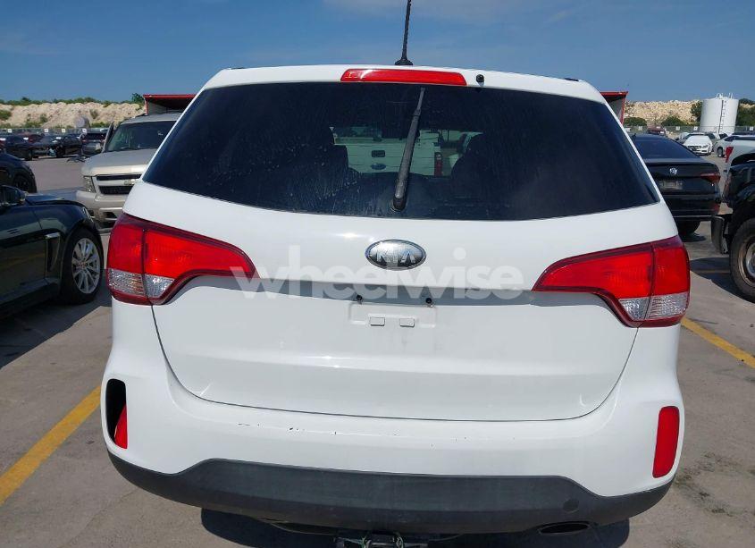 Photo 16 of 2014 Kia Sorento LX (VIN 5XYKT4A63EG425417)