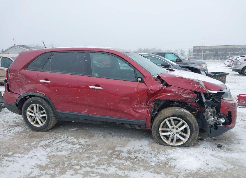 Photo 13 of 2014 Kia Sorento LX (VIN 5XYKT4A63EG427331)