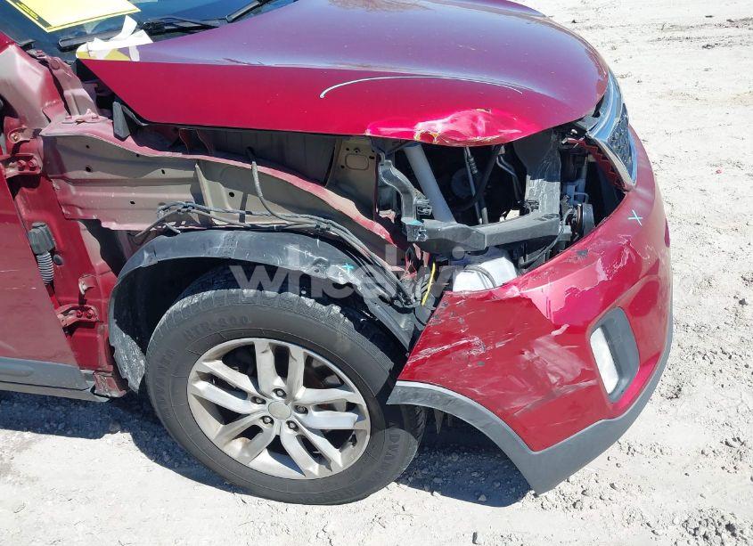 Photo 12 of 2014 Kia Sorento LX (VIN 5XYKT4A63EG505025)