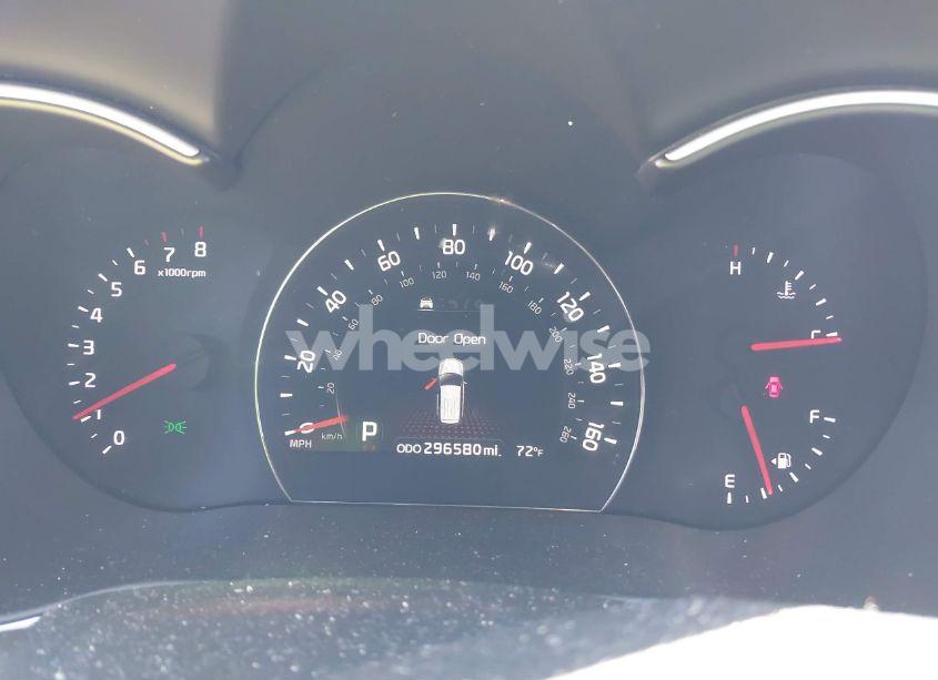 Photo 7 of 2014 Kia Sorento LX (VIN 5XYKT4A63EG505025)