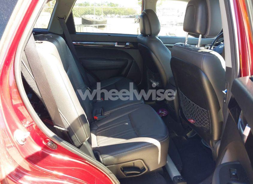 Photo 8 of 2014 Kia Sorento LX (VIN 5XYKT4A63EG505025)