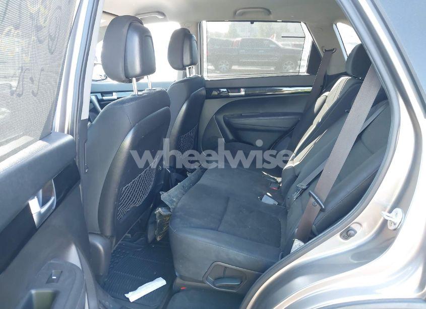 Photo 8 of 2015 Kia Sorento LX (VIN 5XYKT4A63FG653497)