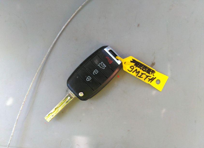 Photo 11 of 2015 Kia Sorento LX (VIN 5XYKT4A63FG654634)