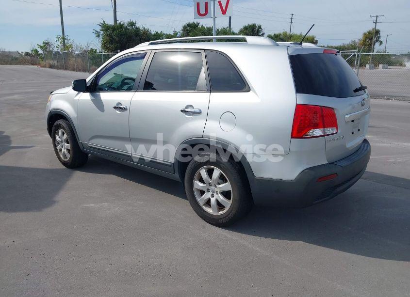 Photo 3 of 2012 Kia Sorento LX (VIN 5XYKT4A64CG205216)