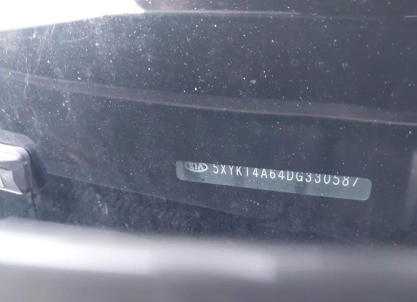 Photo 9 of 2013 Kia Sorento LX (VIN 5XYKT4A64DG330587)