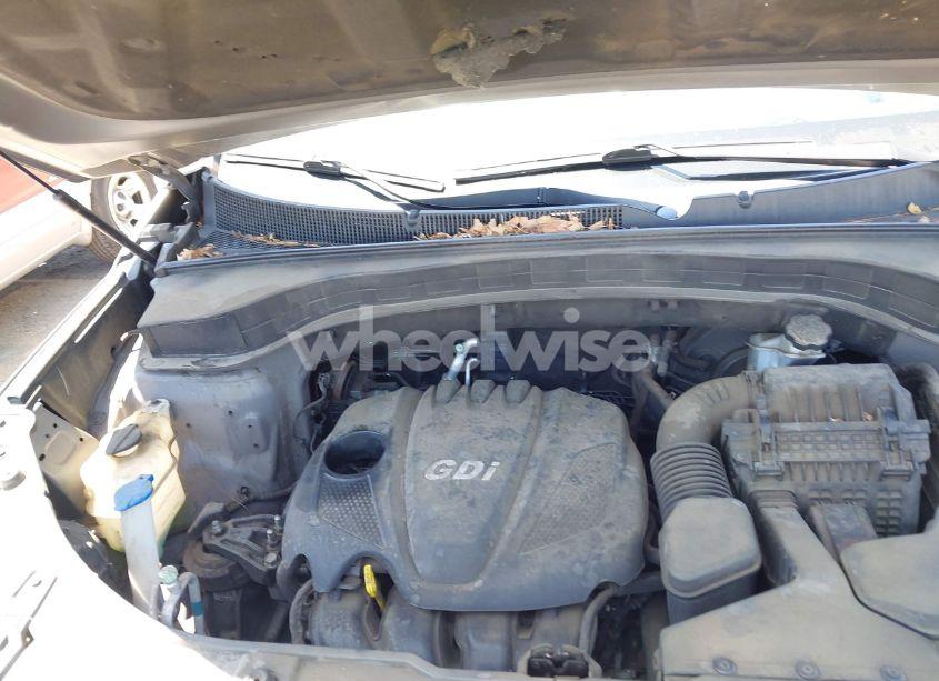 Photo 10 of 2014 Kia Sorento LX (VIN 5XYKT4A64EG448740)