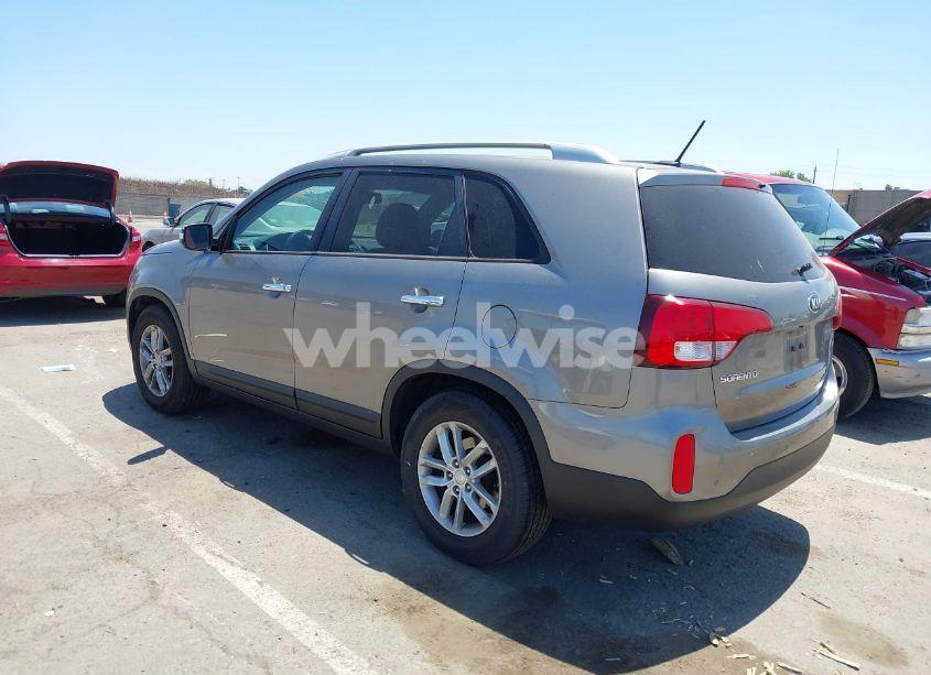 Photo 3 of 2014 Kia Sorento LX (VIN 5XYKT4A64EG448740)