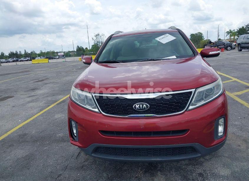 Photo 12 of 2015 Kia Sorento LX (VIN 5XYKT4A64FG611839)