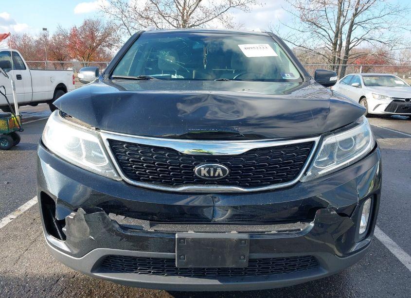 Photo 12 of 2015 Kia Sorento LX (VIN 5XYKT4A64FG641360)